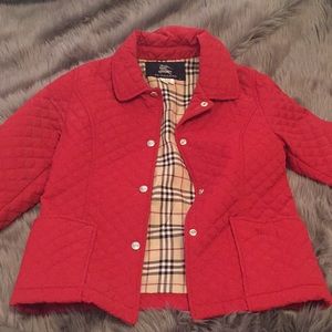 BURBERRY - Girls classic red quilted jacket